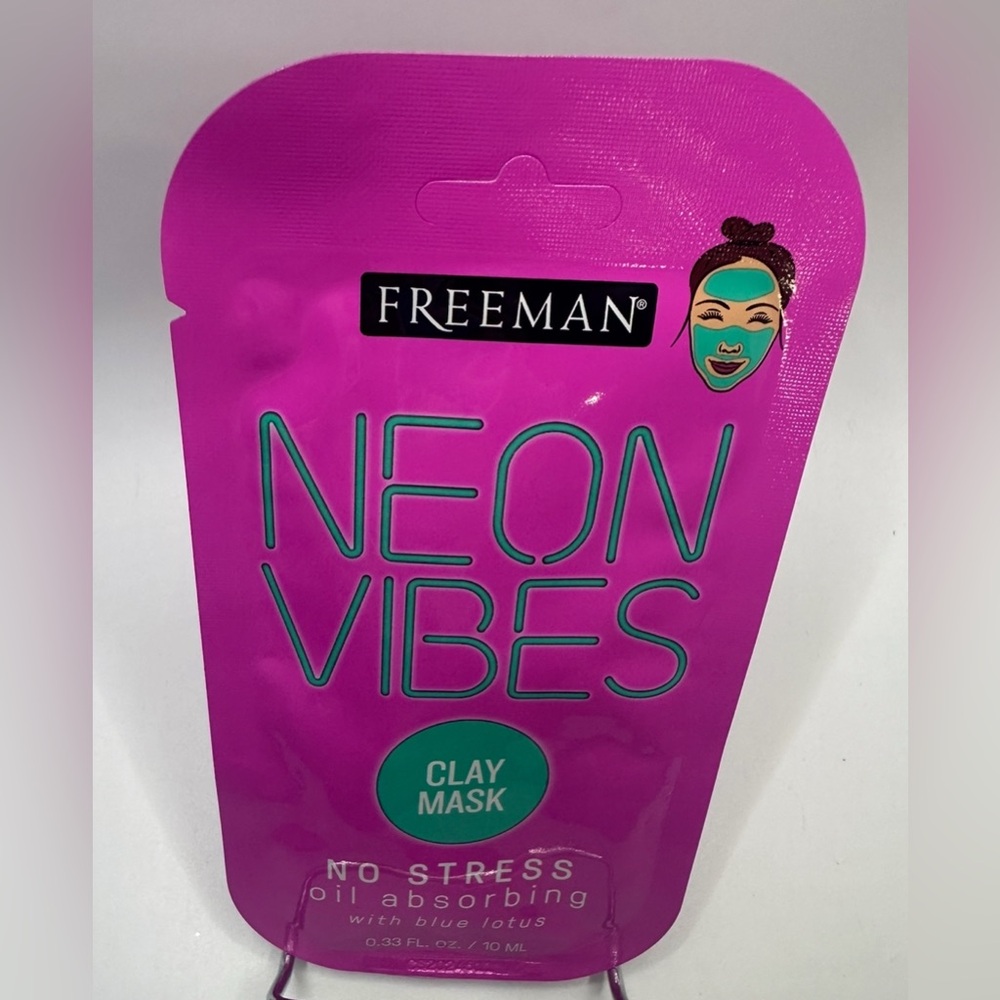 Freeman Skincare Facial Masks, Set of Three, Gel Mask, Clay Mask, Peel- Off Mask - Picture 2 of 7